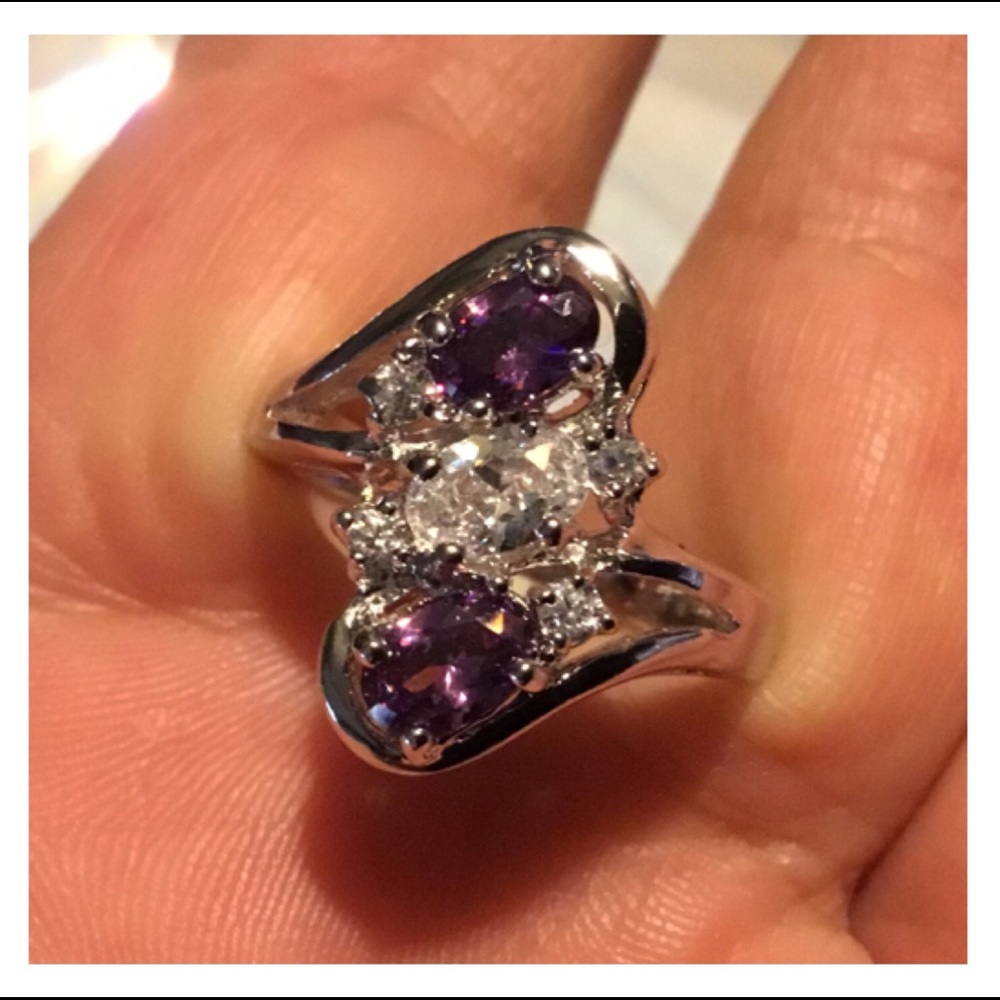 Radiant Purple Clear Gem Rhodium Ring - Picture 4 of 13